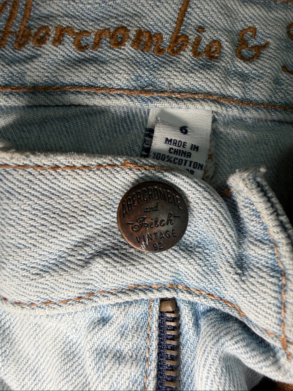 Abercrombie & Fitch Vintage Light Blue Distressed Denim Mini Skirt Size 6 - Picture 6 of 10